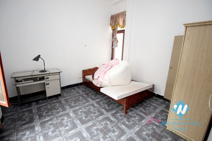 A house with small garden for rent in Ba dinh, Ha noi